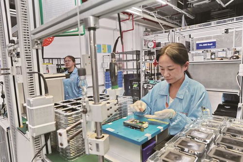 生產忙碌中的教育科技技術開發